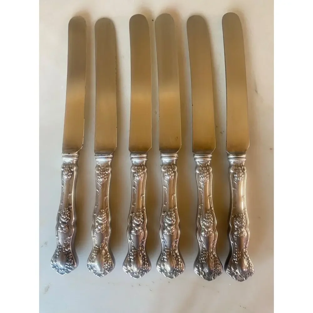 Set of 6 Antique 1847 Rogers Bros 1904 VINTAGE Grapes Silverplate Dinner Knives